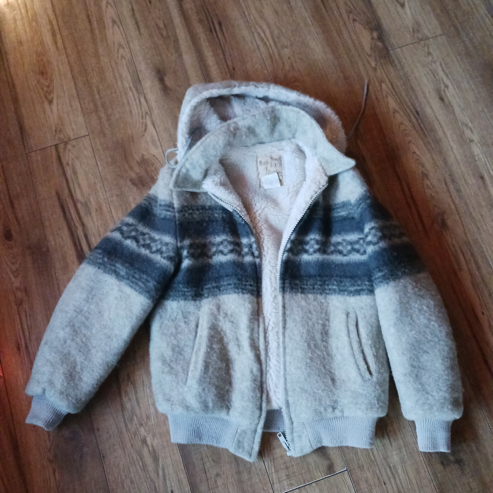 Beautiful Real Fleece-lined Wool Jacket